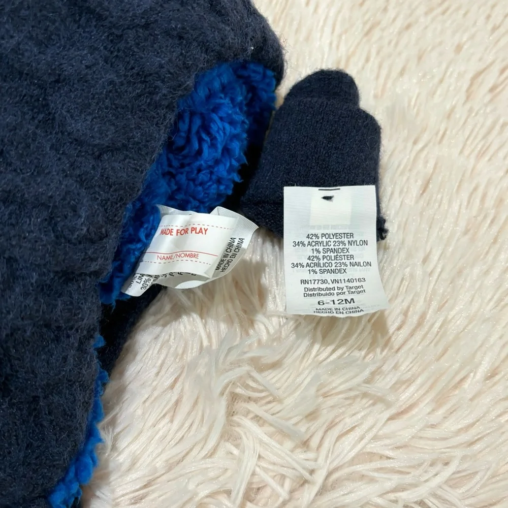 Baby Winter Hat and Matching Mittens 6-12 months